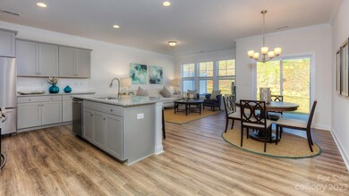 22 Ravens Ridge Rd, Hendersonville, NC 28792 - photo 4