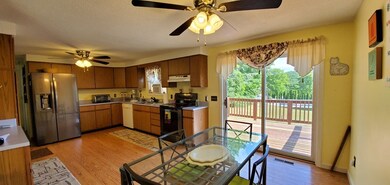 400 W River St, Orange, MA 01364 - photo 4