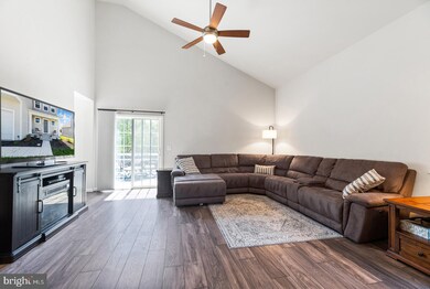 10276 Mayapple Ct, Bristow, VA 20136 - photo 7