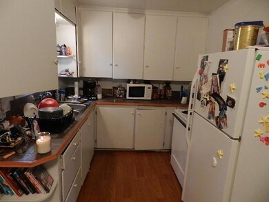 936 NE 10th St, Grants Pass, OR 97526 - photo 2