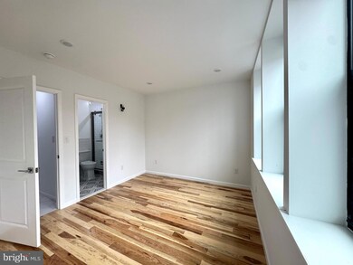 781 S 3rd St unit 2, Philadelphia, PA 19147 - photo 7