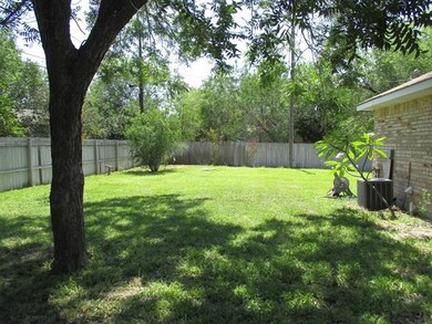 511 E Juarez Ave, Pharr, TX 78577 - photo 7