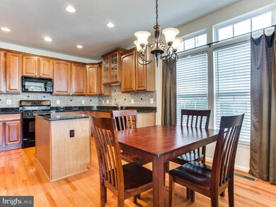 16116 Sheringham Way, Gainesville, VA 20155 - photo 7