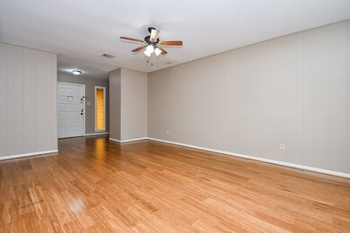 9507 Kell Cir, Houston, TX 77040 - photo 5