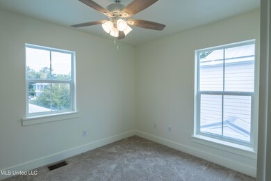 2207 Government St unit 1, Ocean Springs, MS 39564 - photo 5