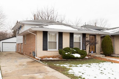 18118 Olympia Dr, Country Club Hills, IL 60478 - photo 2