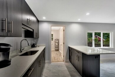 15 Lowell St, Woburn, MA 01801 - photo 4