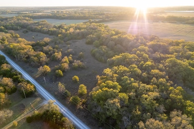 19031 SW Tawakoni Rd, Douglass, KS 67039 - photo 3