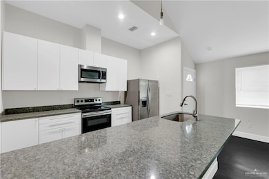 308 N 17th St unit B, McAllen, TX 78501 - photo 5
