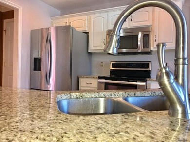 212 Cambridge Grove Cir, Alvaton, KY 42122 - photo 6