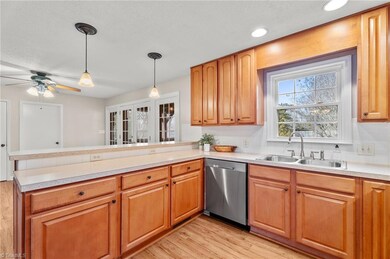 Open Kitchen