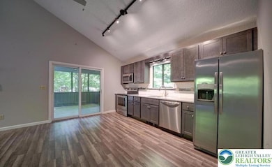 199 Gate Rd N, Lake Ariel, PA 18436 - photo 4