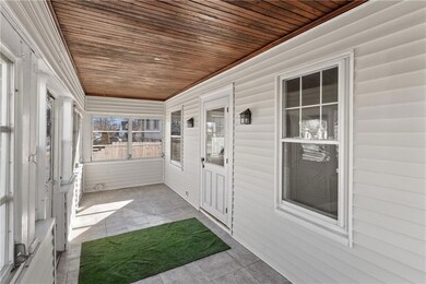 41 Willard St, Warwick, RI 02889 - photo 4