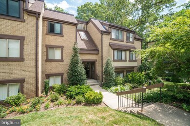 1665 Parkcrest Cir unit 300, Reston, VA 20190 - photo 5