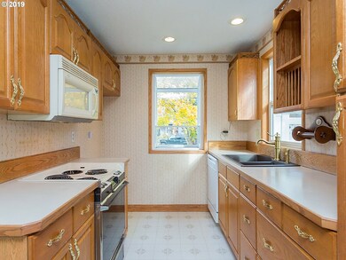 19670 SW Red Oak Ln, Beaverton, OR 97007 - photo 7