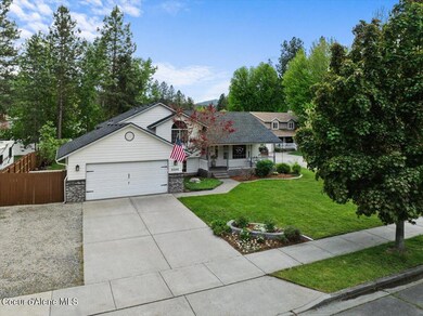 06-Aerial front of home