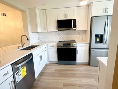 4098 Yarmouth E, Boca Raton, FL 33434 - photo 2