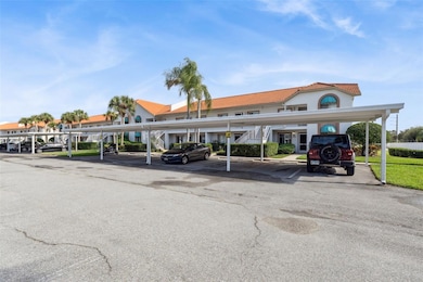 4306 Madeira Ct unit 3335, Sarasota, FL 34233 - photo 2