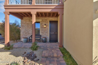 004_FRONT ENTRANCE
