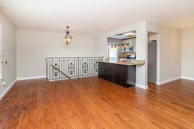 1077 Glouchester Harbor unit 1204, Schaumburg, IL 60193 - photo 5