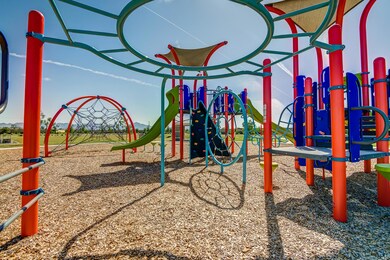 Community Playground (4)