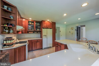 9405 Mellenbrook Rd, Columbia, MD 21045 - photo 3