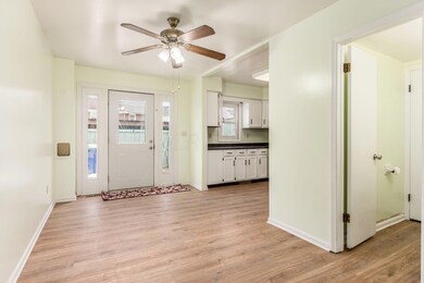 008_47a0_Z 621 Simbury St 018