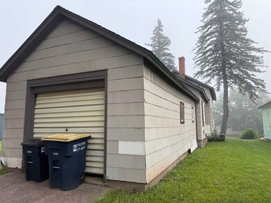 609 Vaughn Ave, Ashland, WI 54806 - photo 3