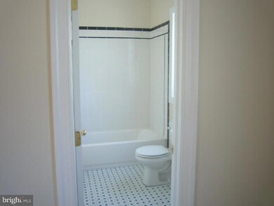 301 S Broad St, Kennett Square, PA 19348 - photo 5