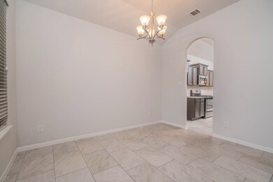 394 Lake Line Dr, Alvin, TX 77511 - photo 3