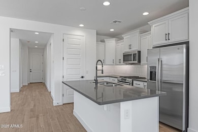 18126 W Hiddenview Dr, Goodyear, AZ 85338 - photo 4