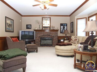 3736 SW Stonybrook Dr, Topeka, KS 66610 - photo 5