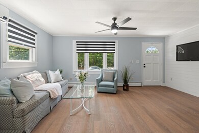 48 Meetinghouse Rd, MerriMacK, NH 03054 - photo 2