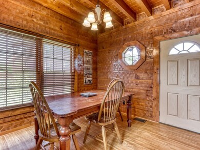 946 Mcmakin Way, Pigeon Forge, TN 37863 - photo 5