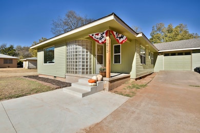 1213 W Pine Ave, Duncan, OK 73533 - photo 2