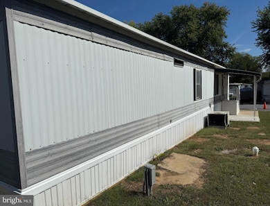 21 Sigmans Trailer Ct, Carlisle, PA 17013 - photo 2