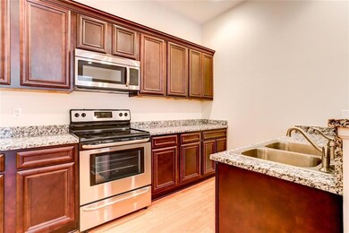 611 Julia St unit F, New Orleans, LA 70130 - photo 3