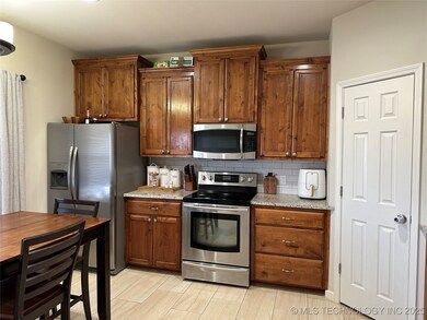 Eat in Kitchen.