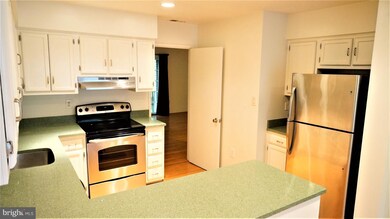 2026 Headlands Cir, Reston, VA 20191 - photo 3