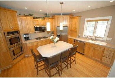 43 Bartlet St, Andover, MA 01810 - photo 4