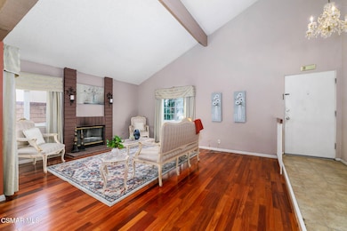 2649 Nicholas St-4