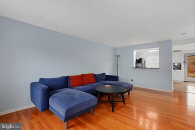 13958 Winding Ridge Ln, Centreville, VA 20121 - photo 5