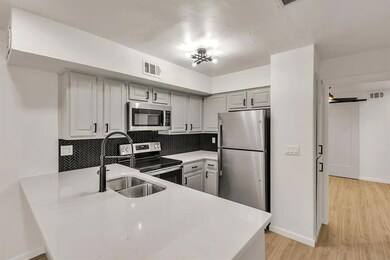 11550 N May Ave unit F207, Oklahoma City, OK 73120 - photo 3