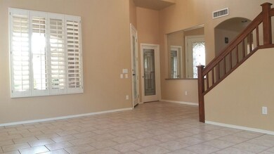 Living room 3