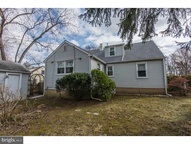 509 Bradford Rd, Oreland, PA 19075 - photo 5