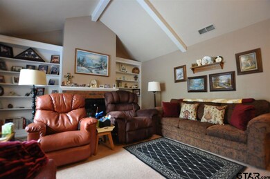 407 407 Amberwood Cir, Tyler, TX 75701 - photo 4