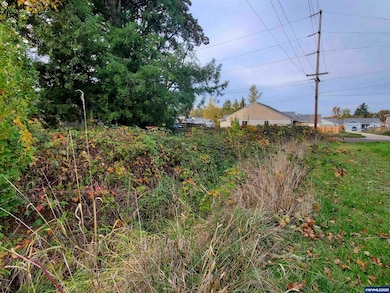 (next to) 2020 SW 15th Ave, Albany, OR 97321 - photo 3