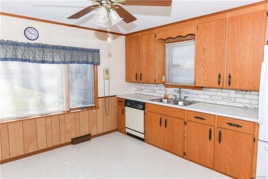 2966 Krueger Rd, North Tonawanda, NY 14120 - photo 6