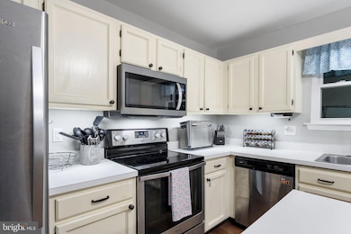 28 Woodcrest Ct, Newark, DE 19702 - photo 2