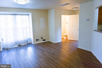 8326 Green Heron Way unit 48, Lorton, VA 22079 - photo 4